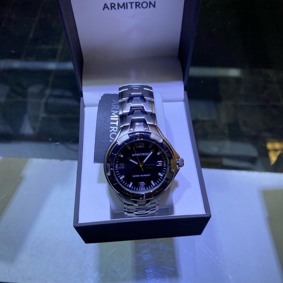 Watch - Picture 2 of 2